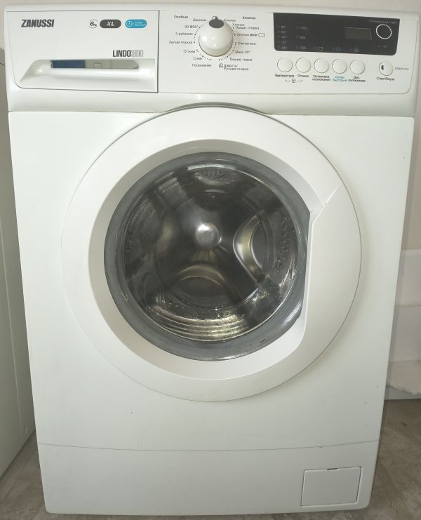 Пральна машина Zanussi ZWSG7121V